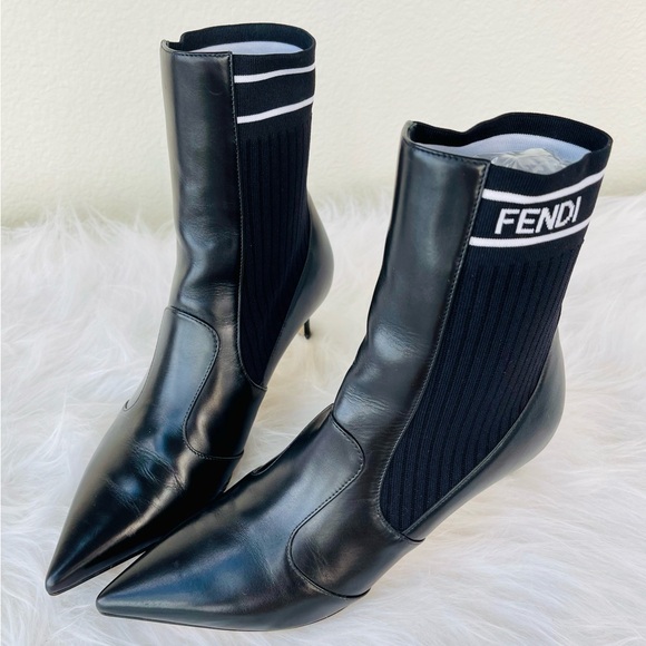 New FENDI Roma Rockoko Black Stretch Boot with Kitten Heel Size 38 - Picture 7 of 16